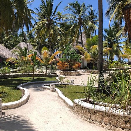 Tsunami Village Bwejuu Bagian luar foto