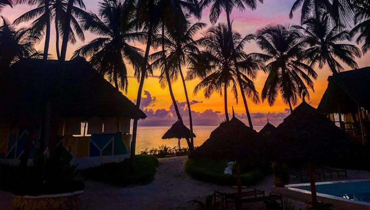 Tsunami Village Bwejuu Bagian luar foto