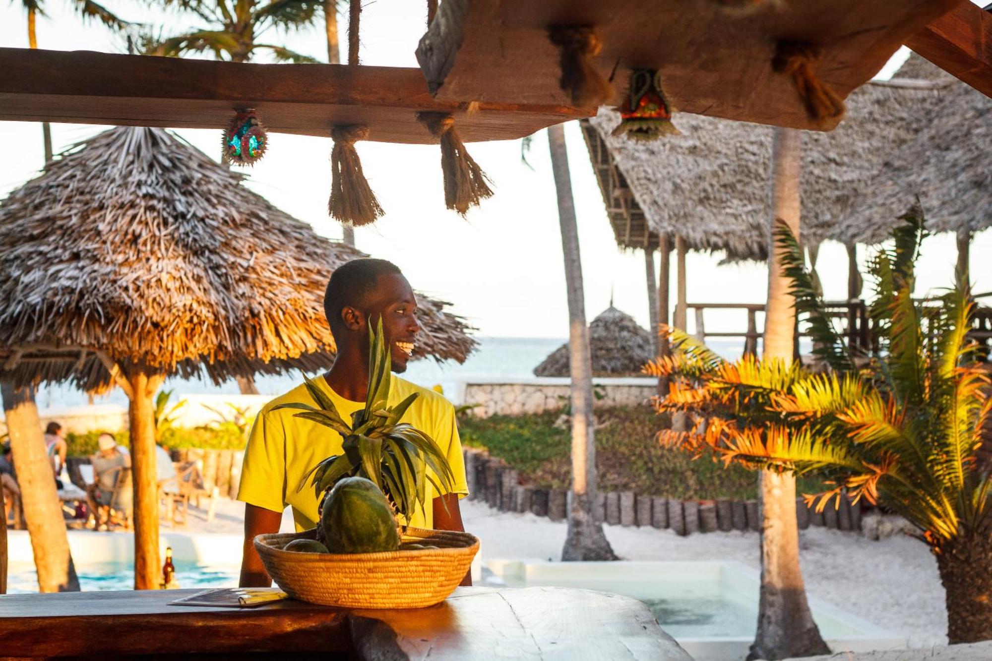Tsunami Village Bwejuu Bagian luar foto