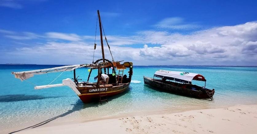 Tsunami Village Bwejuu Bagian luar foto