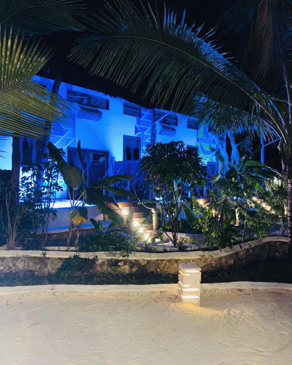 Tsunami Village Bwejuu Bagian luar foto