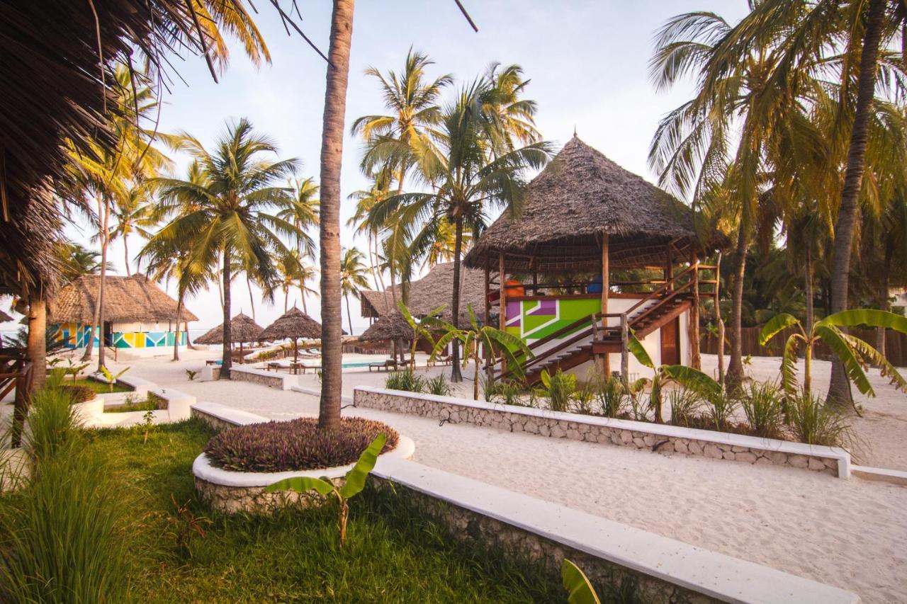 Tsunami Village Bwejuu Bagian luar foto